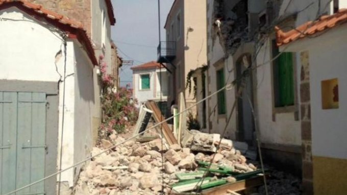 Разрушительное землетрясение на греческом острове: есть жертвы