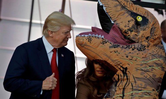 Как отметили Halloween Дональд Трамп и его жена. Фото