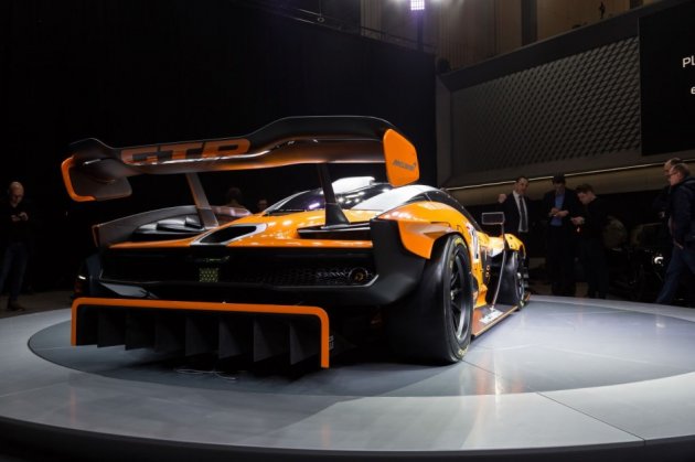 McLaren представила самый быстрый серийный суперкар