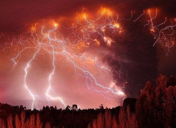Впечатляющий ужас: невероятные снимки молний. Фото