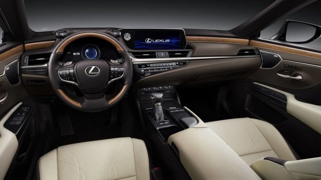 Lexus показала роскошный седан нового поколения