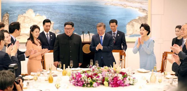 Первые леди КНДР и Южной Кореи встретились на историческом саммите