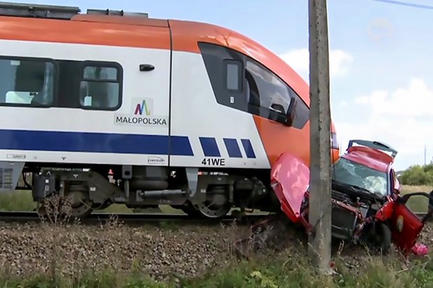 Моторошне ДТП в Польщі: дівчина  загинула під час іспиту з ПДР