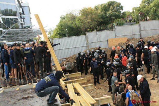 В Одесі розсекретили незаконне будівництво. Фото