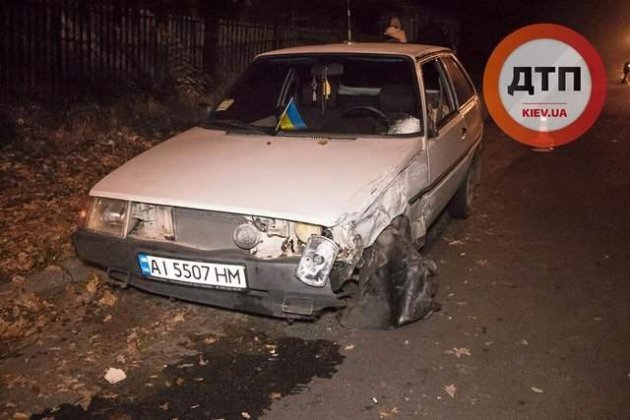 У Києві п'яний водій влаштував ДТП і втік в ліс