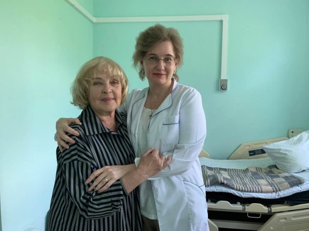 Ада Роговцева потрапила в лікарню