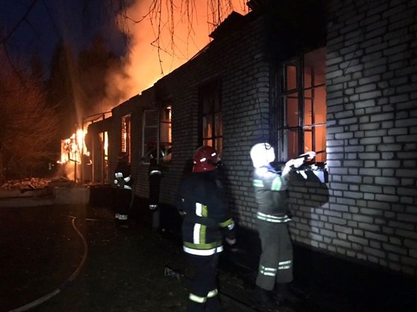 Пожежа у військовій частині на Львівщині: є загиблий
