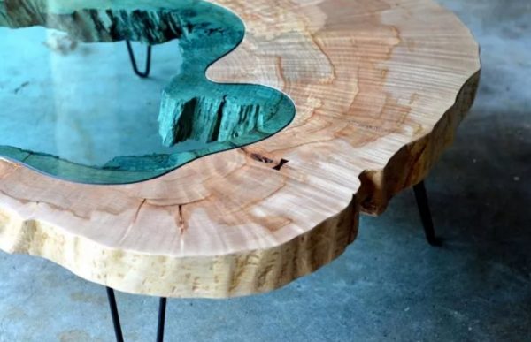 Изготовление столов из натурального дерева с эпоксидной смолой
